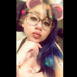 Meet your Posher, Emerald